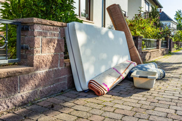 Best Construction Debris Removal  in Howard City, MI